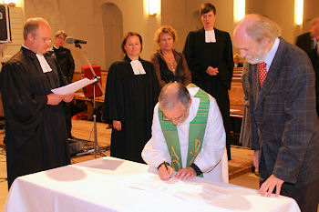 Unterzeichnung der Satzung am 13.10.2012